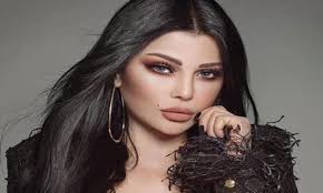 هيفاء وهبي ترد على كلمة الرئيس اللبناني : كلمتين مقطشين تقطيش