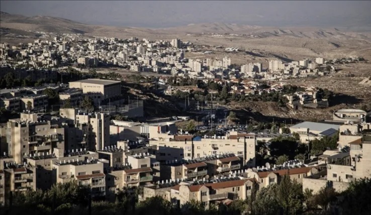 الاحتلال يُضفي الصبغة القانونية على مستوطنة جنوب الخليل