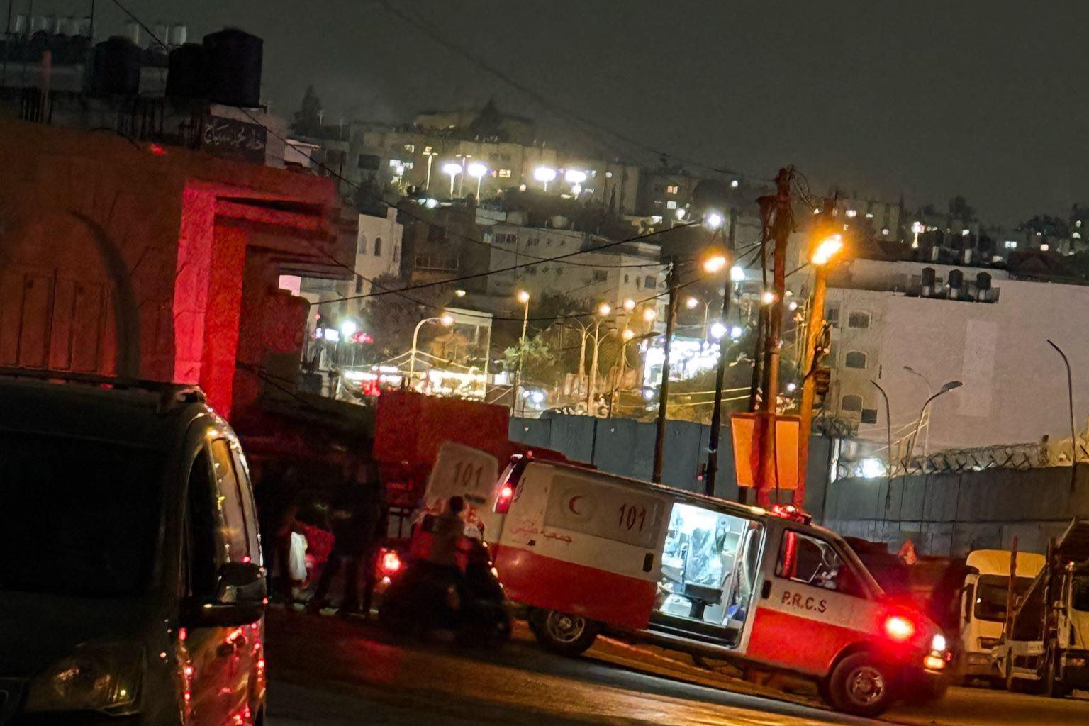 إصابة بالرصاص الحي وأخرى بالاختناق خلال اقتحام الاحتلال مدينة قلقيلية وبلدة حجة