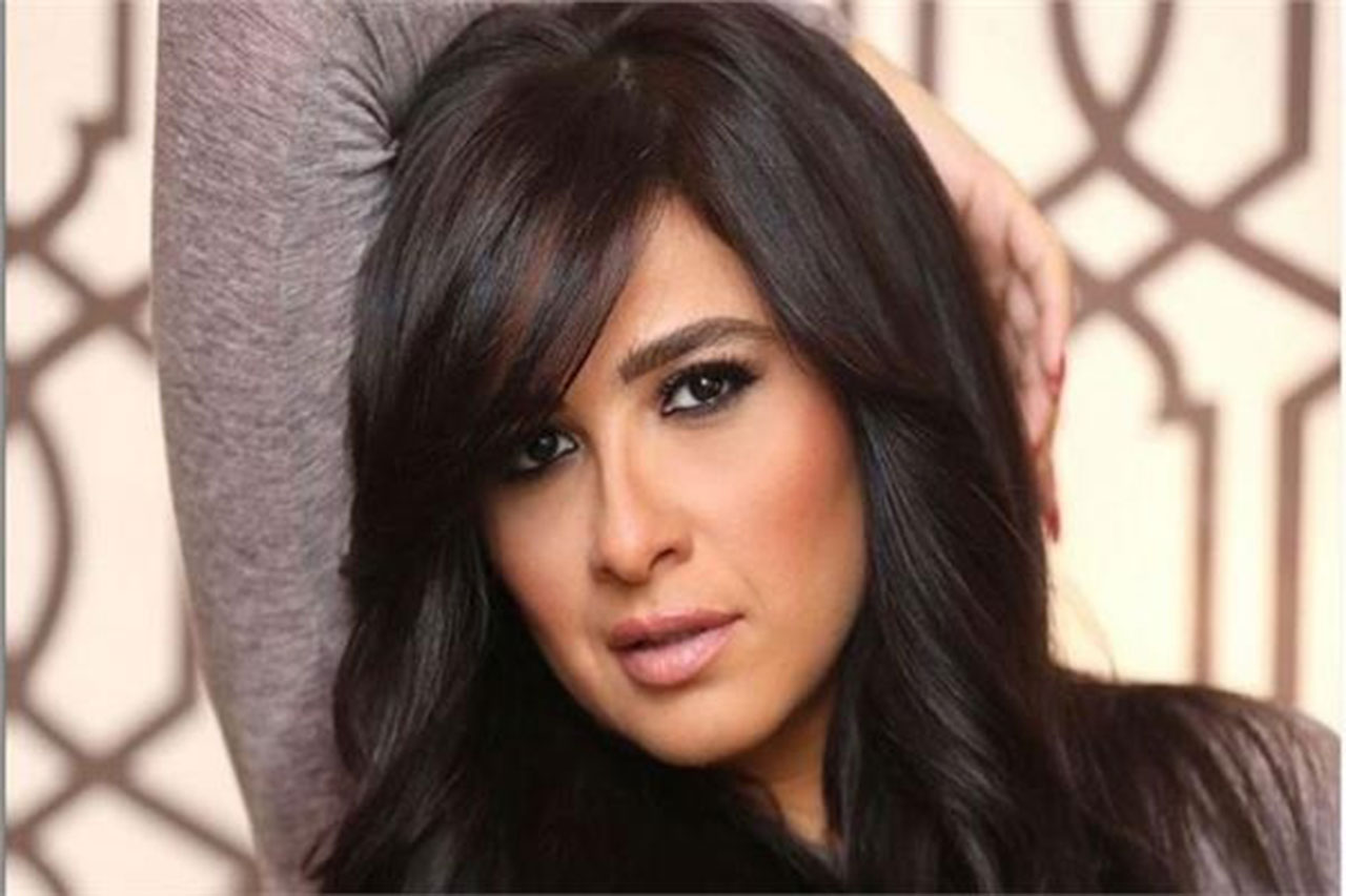 طبيب ياسمين عبد العزيز يكشف آخر تطورات حالتها الصحية