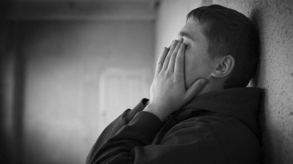 زوجي مريض نفسي ومدمن للمخدرات ومع ذلك يرفض العلاج