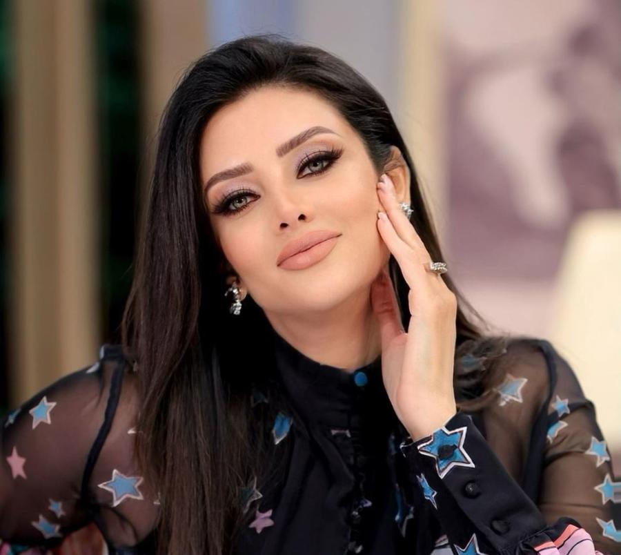 إحالة رضوى الشربيني للتحقيق بعد منشور مهين للرجال