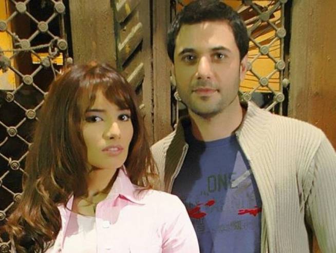 فيديو ..  زينة عن عز: "كل ما أبص في عينيه أحبه"!