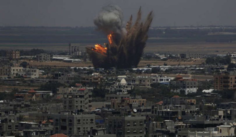 استشهاد فلسطينيين وإصابة آخرين بقصف إسرائيلي على غزة