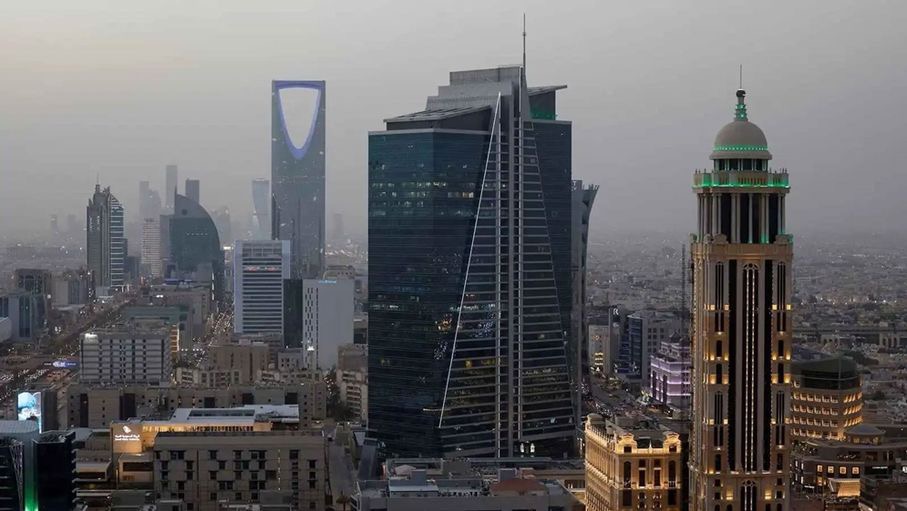 قوات التحالف: اعتراض وتدمير صاروخ باليستي أطلقه الحوثيون باتجاه الرياض
