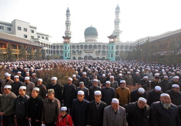 الصين تفرض رقابة على المسلمين بطريقة جديدة بإجراءات أمنية مُشددة  ..  تفاصيل