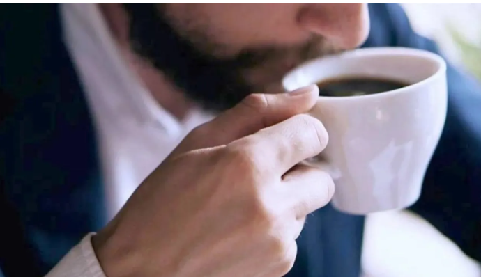 لهذه الاسباب لن تشرب القهوة على الريق