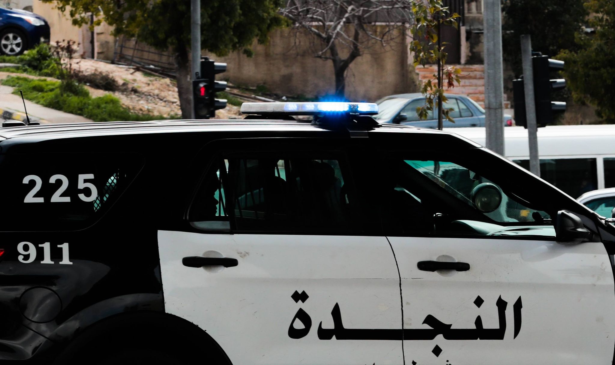الأمن العام: شخص يقتل حدثًا يبلغ 16 عامًا بضربه وخنقه في الكرك