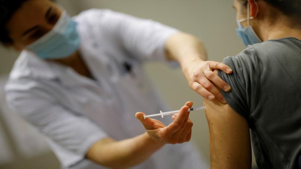 فرنسا تحقق هدف تطعيم 30 مليونا بالجرعة الأولى ضد كورونا