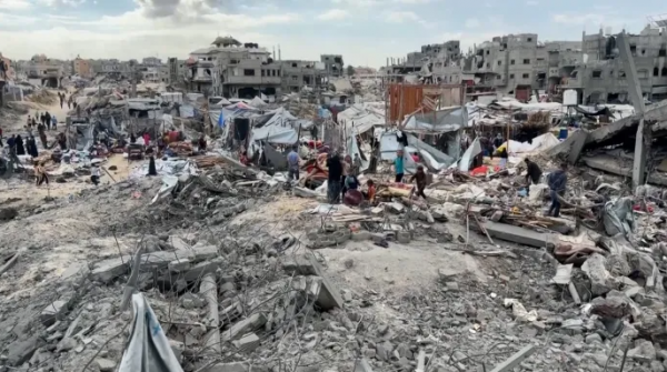 إصابات جراء قصف الاحتلال خيمة للنازحين غرب مدينة غزة