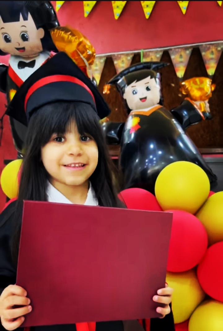  ايلينا احمد ابوعبيد ..  مبارك التخرج 