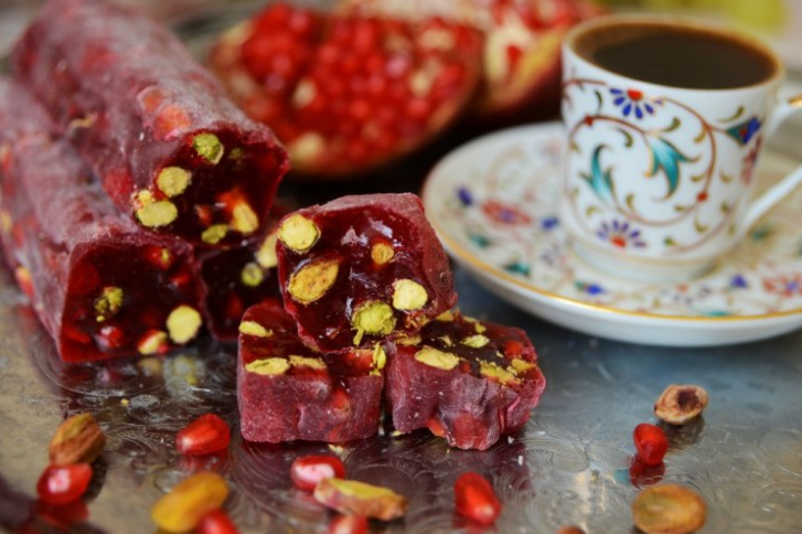 حلقوم تركي بالرمان