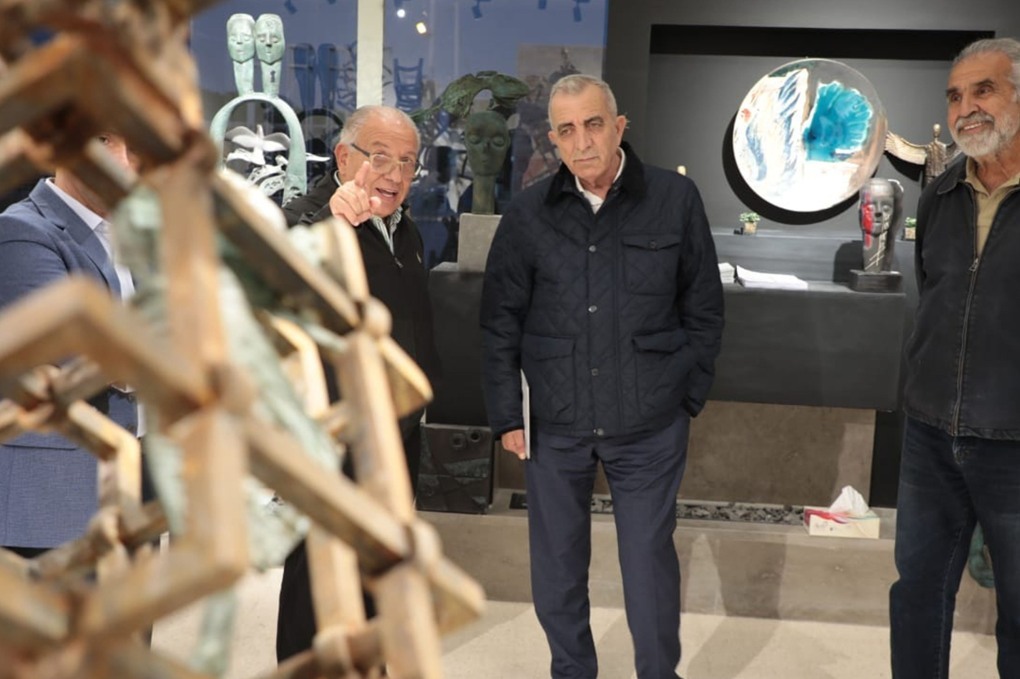 وزير الثقافة يزور محترف وجاليري الفنان التشكيلي حازم الزعبي
