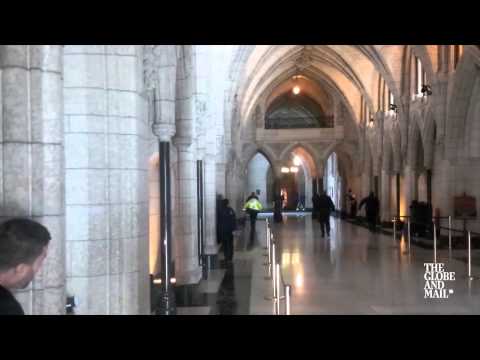 بالفيديو ..  مسلحون يقتحمون البرلمان الكندي ورئيس الوزراء يختبئ بـ "خزانة"