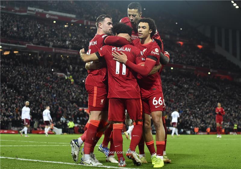 محمد صلاح يفض الشركة مع جيرارد وينفرد برقم قياسي جديد