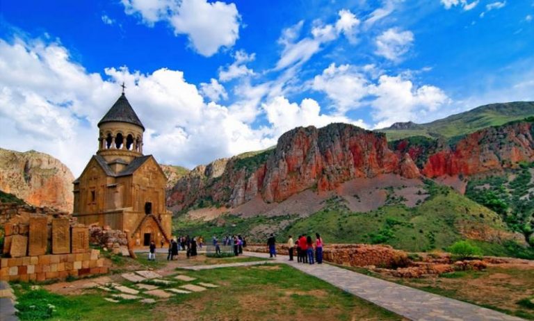 بالصور  ..  أهم وأبرز أماكن السياحة في غوريس ارمينيا