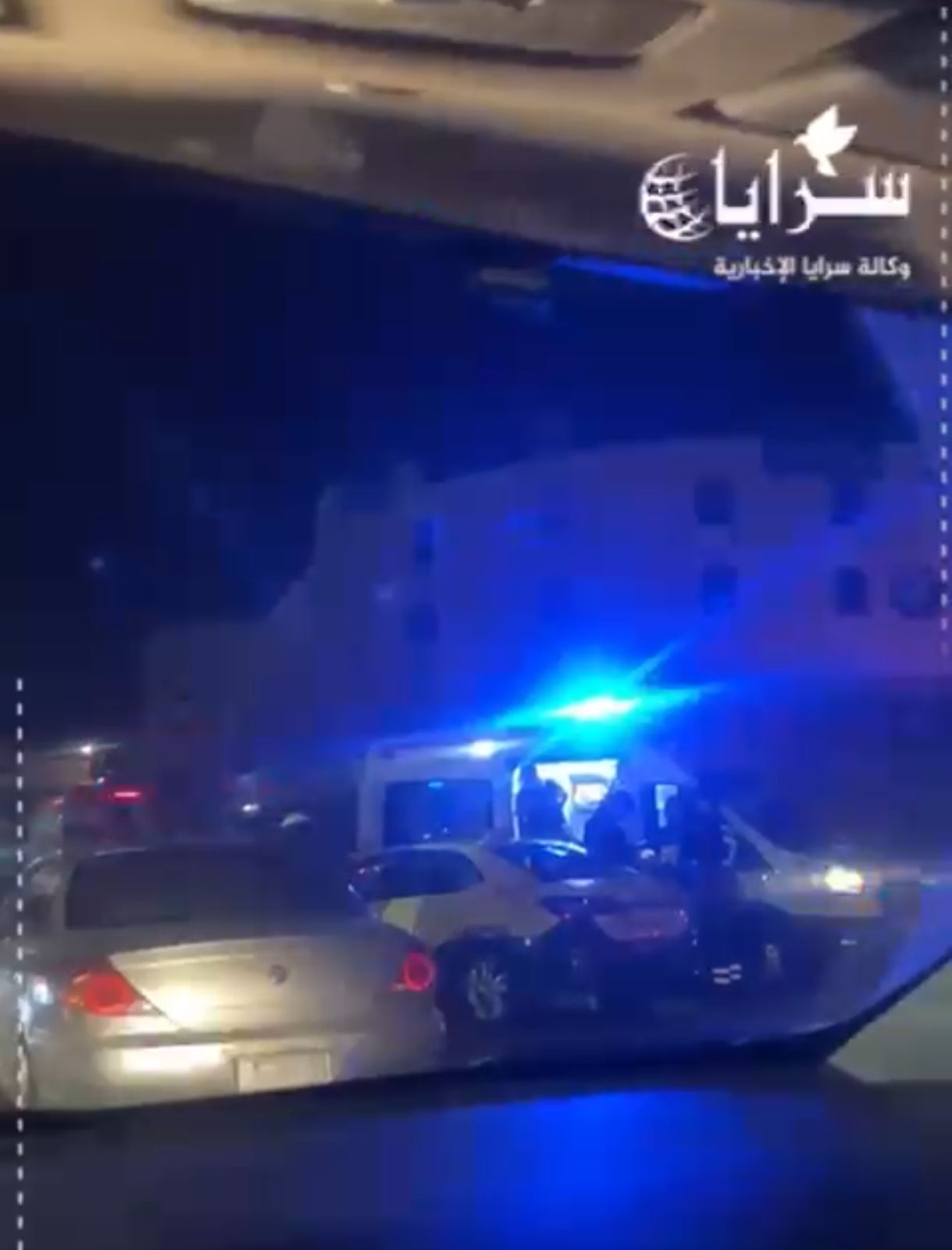 بالفيديو ..  اصابتان إثر حادث تصادم بين 3 مركبات في القويسمة