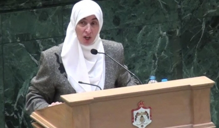 ستة وزراء يجيبون على سؤال النائب ديمة طهبوب عن الرسوم والضرائب والاجابات غير كافية