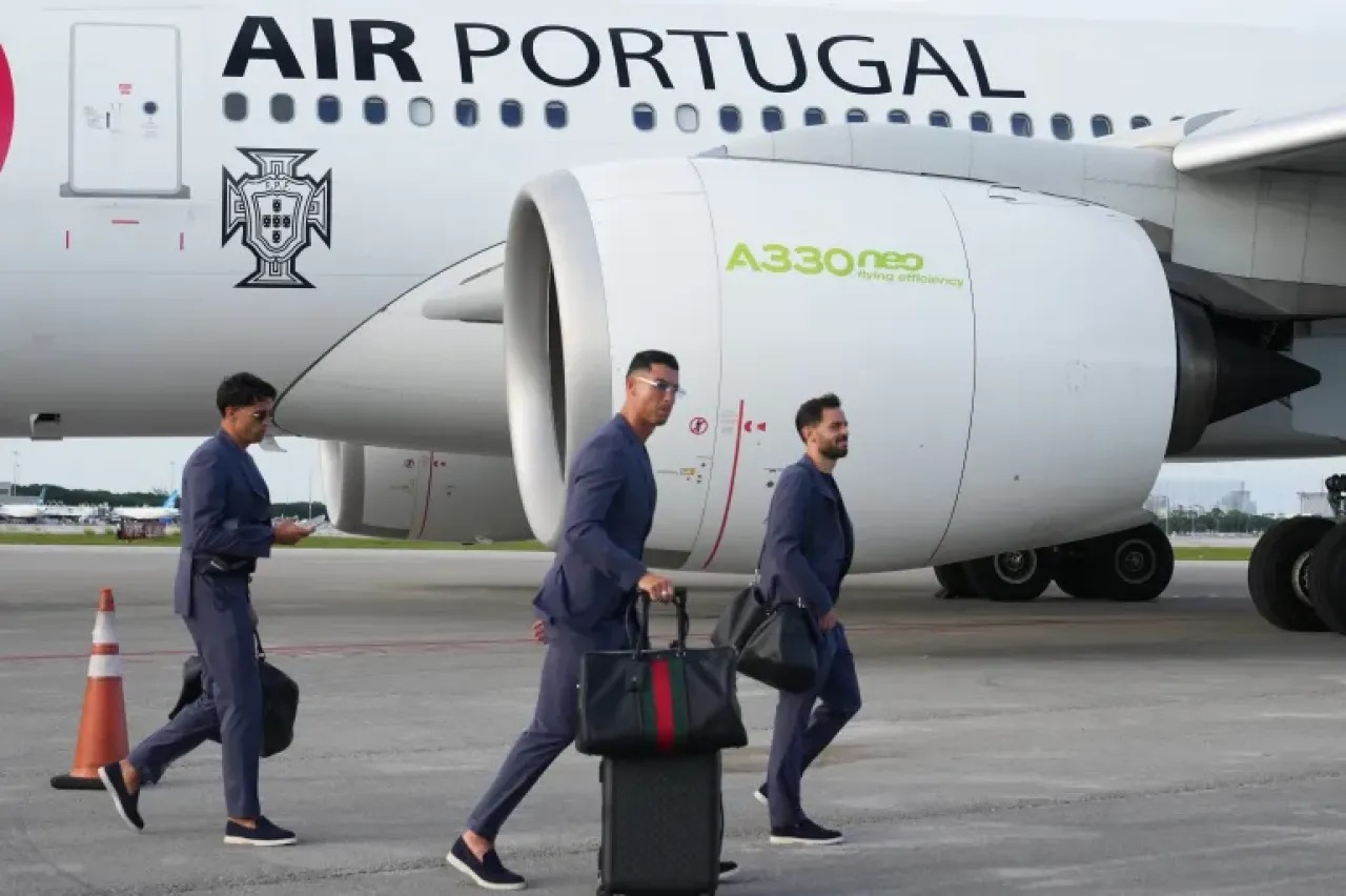 شاهد ..  تفتيش رونالدو في أمريكا يثير الدهشة عبر المنصات