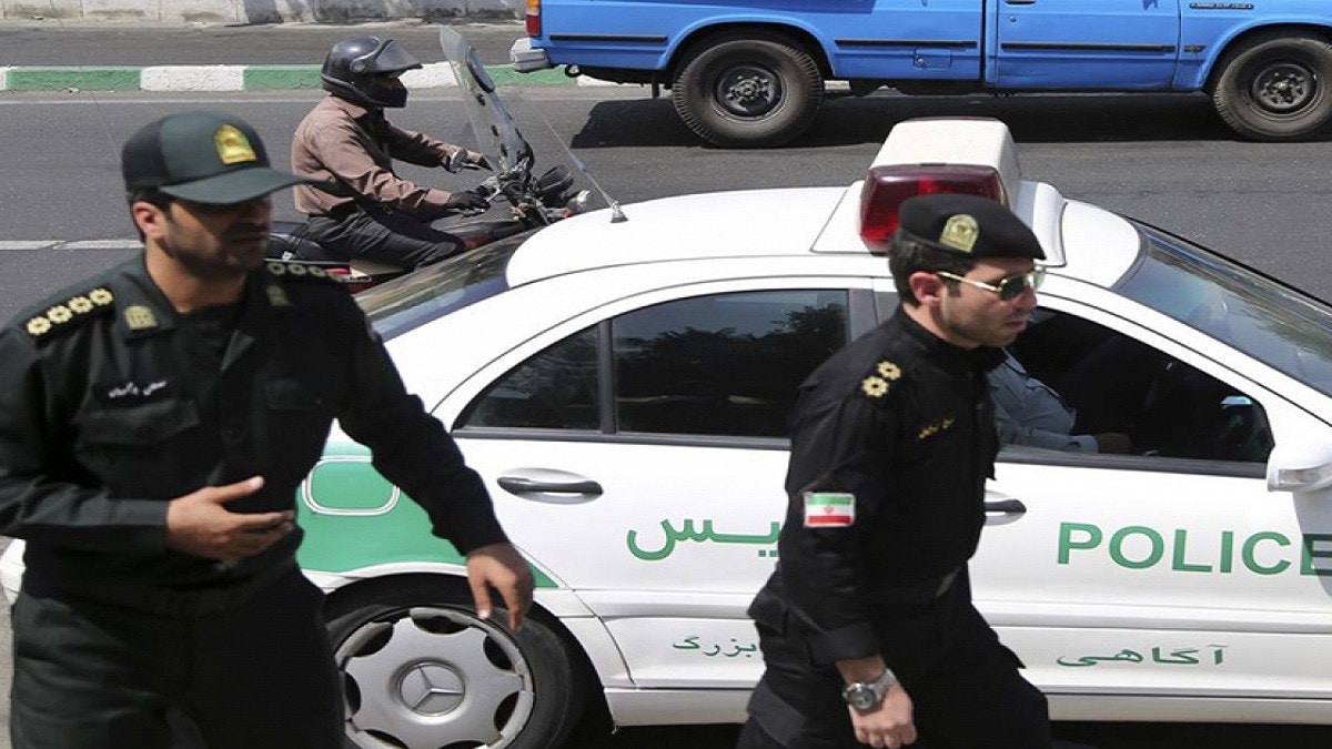بالفيديو  ..  اعتقال شخص ادعى أنه "المهدي المنتظر" في ايران