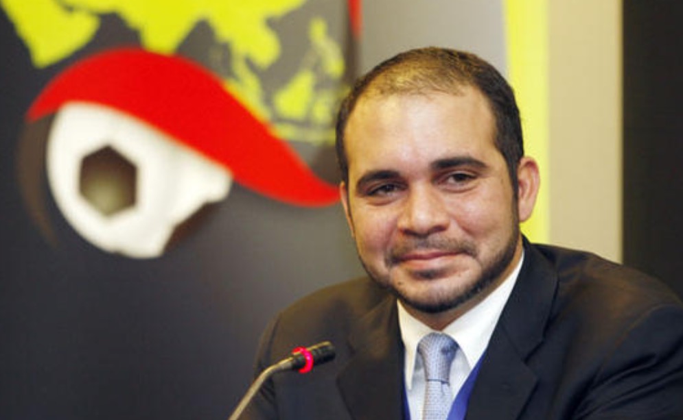 الأمير علي يشيد بقرار الفيفا برفع الحظر عن الملاعب  العراقية
