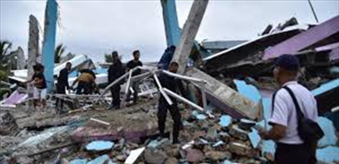  زلزال بقوة 5.57 يضرب منطقة في إندونيسيا