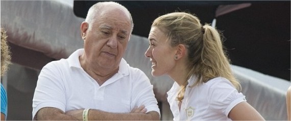 ابن عاملٍ بالسكة الحديد يتقدَّم على بيل غيتس ليصبح أغنى رجل في العالم ..  هذه قصَّته