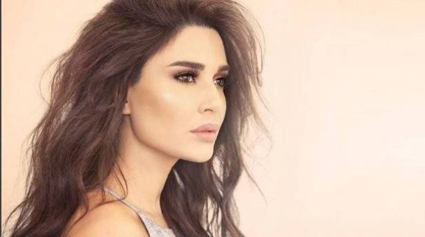 بالصورة ..  تاليا ابنة سيرين عبد النور تنظّف المنزل!