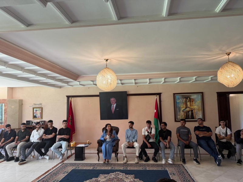 السفيرة غنيمات تستقبل في الرباط الطلبة الأردنيين الجدد المبتعثين لدراسة الطب  