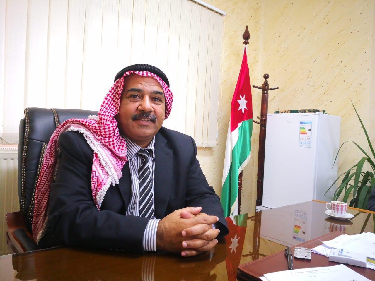  الشوبكي يكتب :عندما تسقط الشجرة… يسقط معها جزءٌ من الحياة