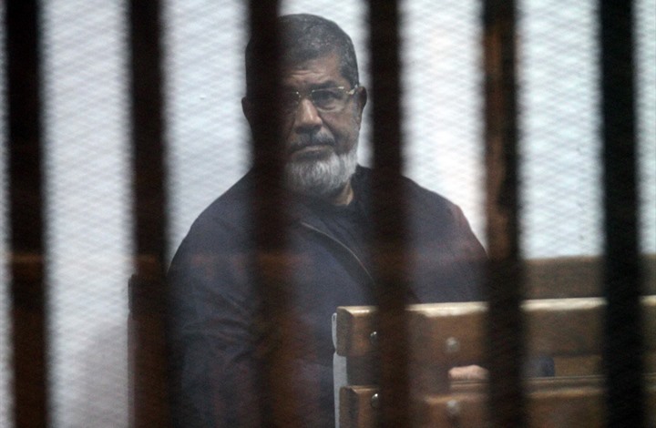 مرسي مخاطبا المحكمة: ما زلت رئيسا للجمهورية