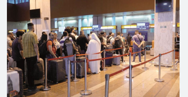مغتربون أردنيون عالقون في دول الخليج بسبب تأخر تأشيرات العبور من السعودية ويطالبون بتدخل الخارجية
