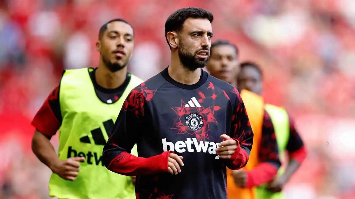 مانشستر يونايتد يتحرك لتفادي كارثة محمد صلاح  