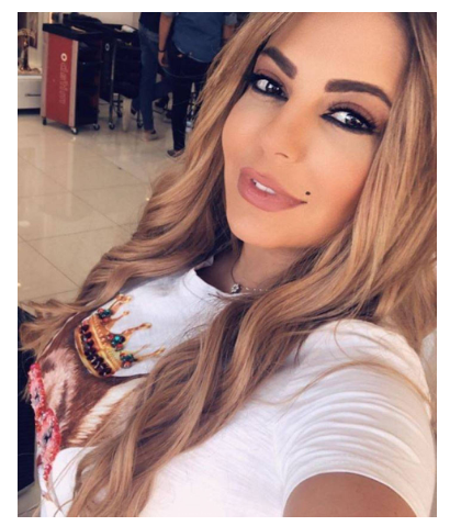 بالصورة  ..  ملابس ليليا الأطرش الكاشفة تشعل النار في وجهها مجدداً .. تعليقات قاسية جداً