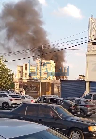 شاهد بالفيديو ..  اندلاع حريق في منطقه الاسكان بالزرقاء