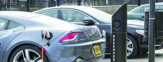 تعرف على آلية عمل السيارات الكهربائية وطرق شحنها