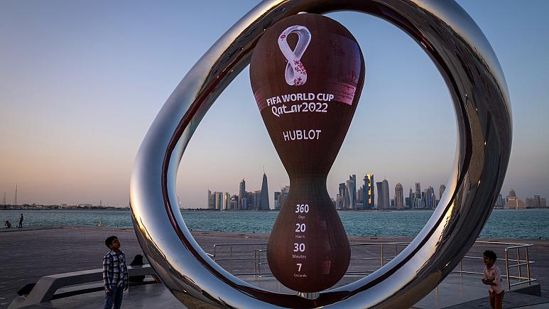 فيفا يطلق بيع التذاكر لمونديال قطر 2022 بأسعار مخفضة 
