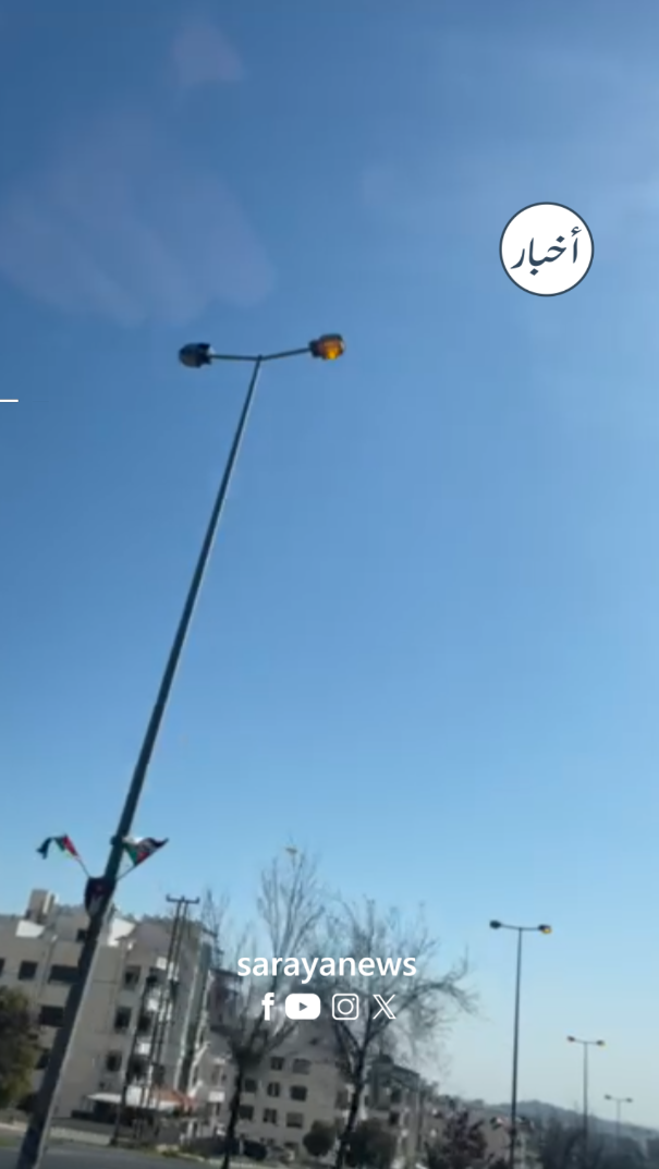 استمرار إنارة شارع الأردن نهاراً يثير استياء المواطنين  ..  فيديو 