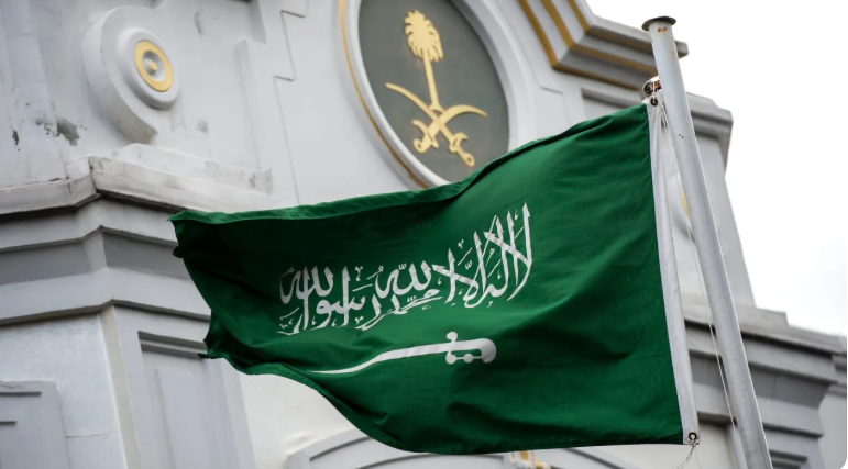 بعد العراق ..  السعودية تعلن التحقيق مع 385 مشتبهاً في قضايا فساد