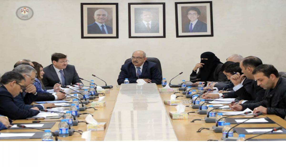 لجنة الصحة تتبنى مطالب أطباء الأسنان