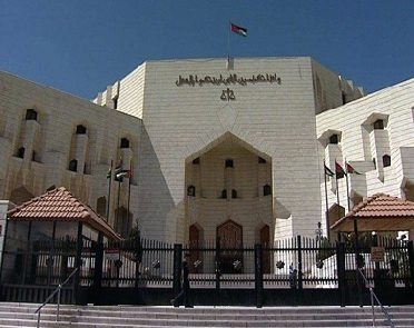 بالاسماء : المجلس القضائي يقرر التمديد لانتداب 64 قاضياً في المحاكم