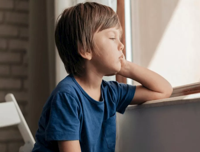 نقص فيتامين B9 ..  هل يؤثر على أطفال التوحد؟