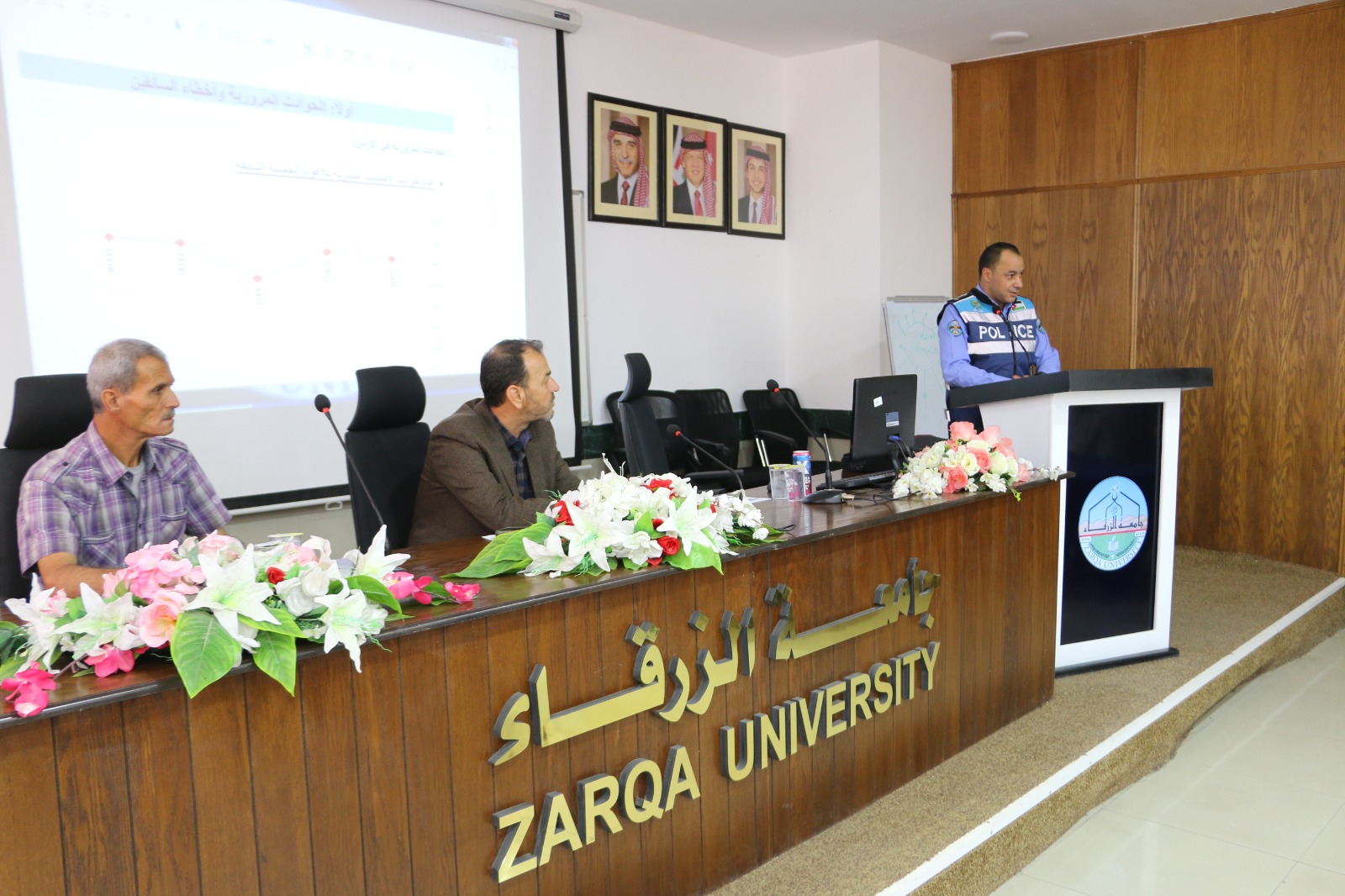 جامعة الزرقاء تعقد دورة توعوية في السلامة المرورية 