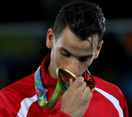 اللاعب الأردني أحمد أبو غوش يعلن اعتزاله