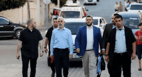 "أبو إبراهيم" قرّر تذخير الجناح السياسي أيضًا فكيف خطّط السنوار لـ"تحصين" المُفاوضين؟