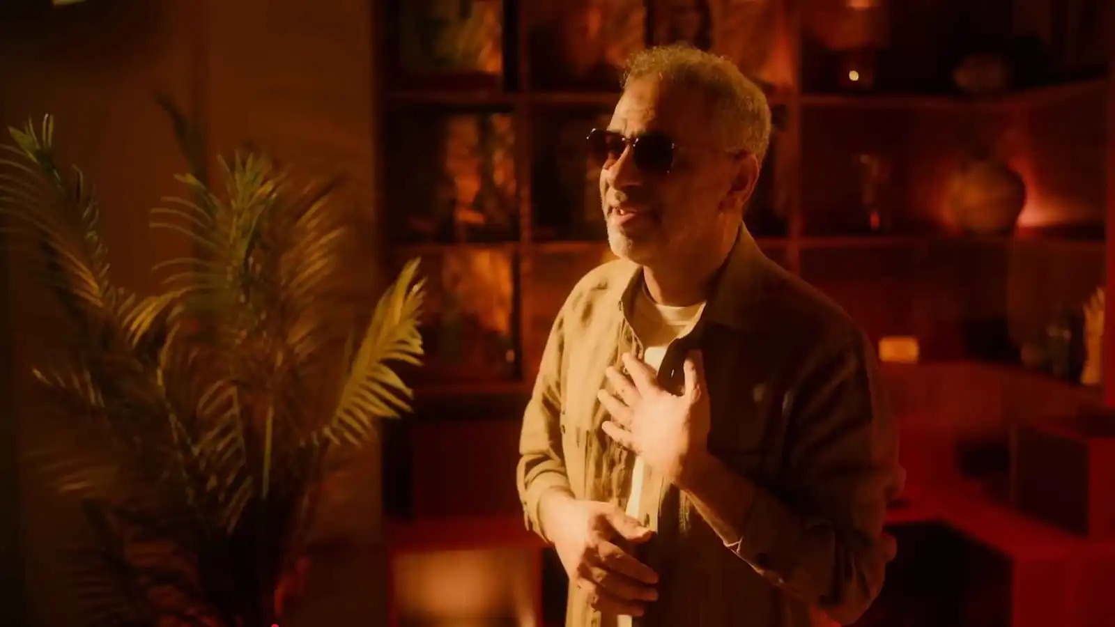 بدء العد التنازلي لعودة فضل شاكر إلى المسارح الغنائية 