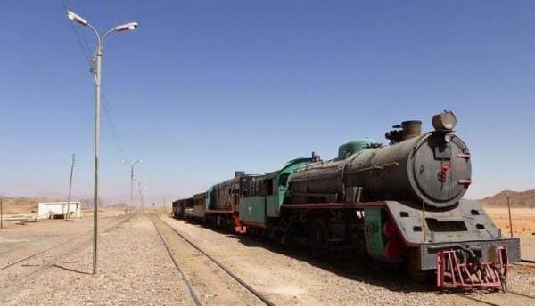 بحث تنظيم رحلات بالقطار أسبوعيا لموقع أم الجمال الأثري