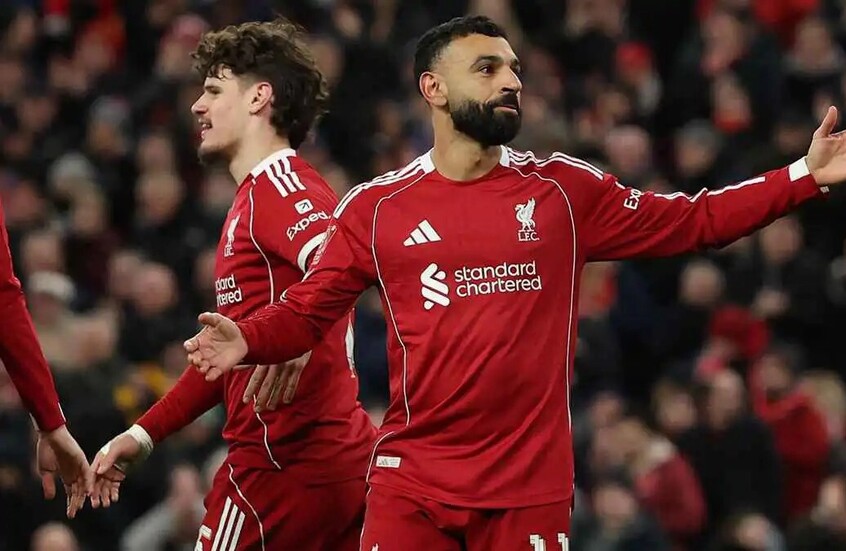 "اختفى الكارهون فجأة" ..  ردود أفعال جماهير ليفربول على أداء محمد صلاح أمام ولفرهامبتون (صور)