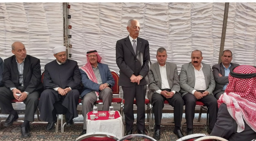 مندوبا عن الملك وولي العهد ..  العيسوي يعزي آل الدجاني وآل هنطش