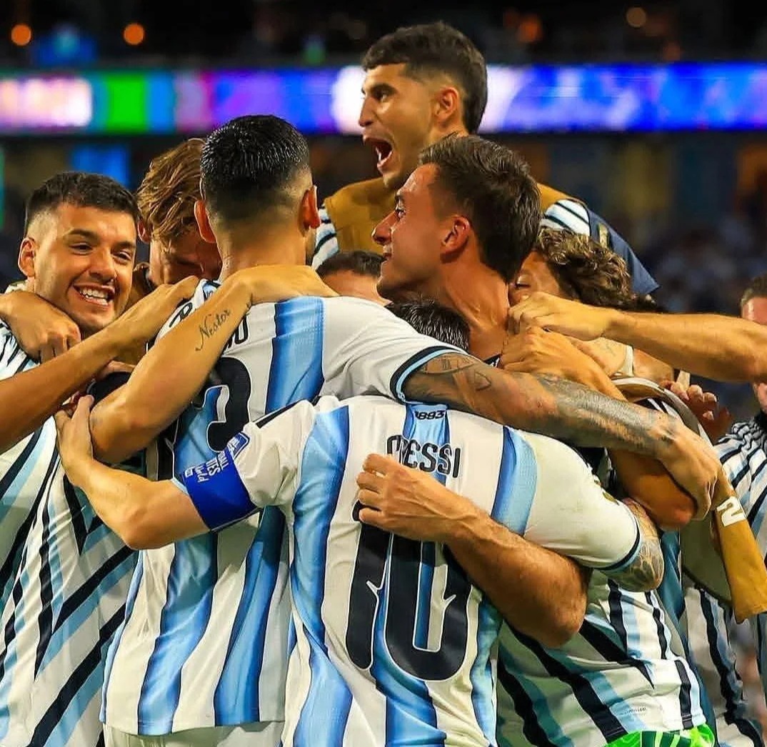 نجم "كسر عضم" يردّ بقوة على منتقدي دعمه للمنتخب الارجنتيني في وجه مصر